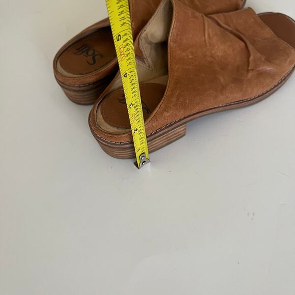 Sofft 'Netta' Sandal Women's 6 M Tan Leather Slip On Open Toe Comfort - Picture 8 of 8